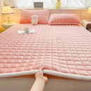 Winter Warm Velvet Mattress Topper – Thick Bed Mattress Cover & Tatami Floor Mat