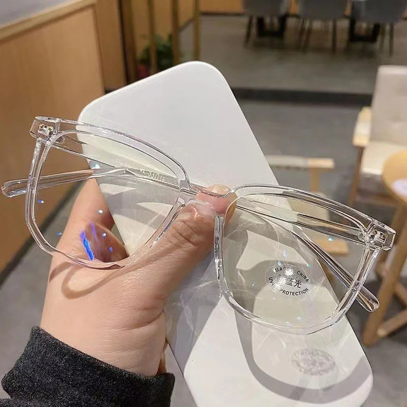 Anti-Blue Light Glasses – Transparent Eyewear for Men & Women, Blocks Blue Ray for Eye Protection