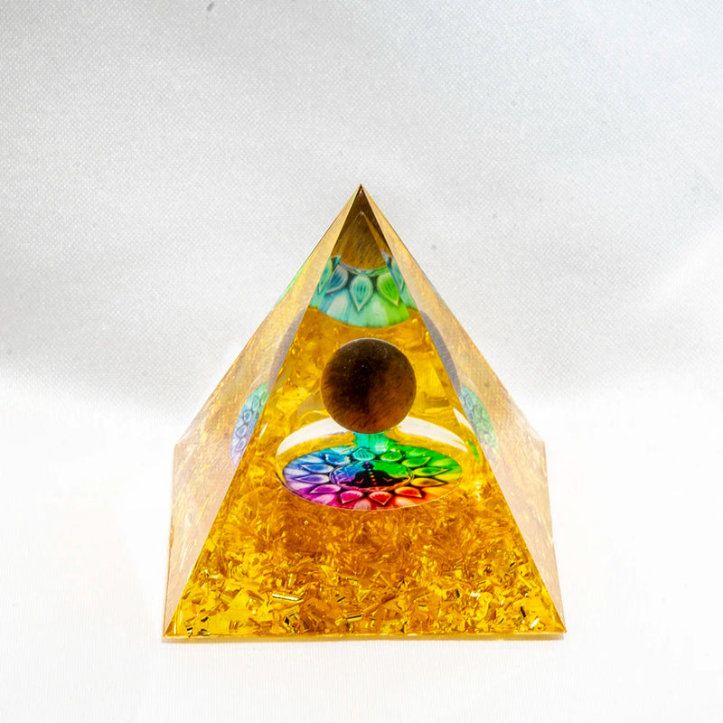 Natural Crystal Energy Pyramid – Peridot & Amethyst Reiki Healing Chakra Decor